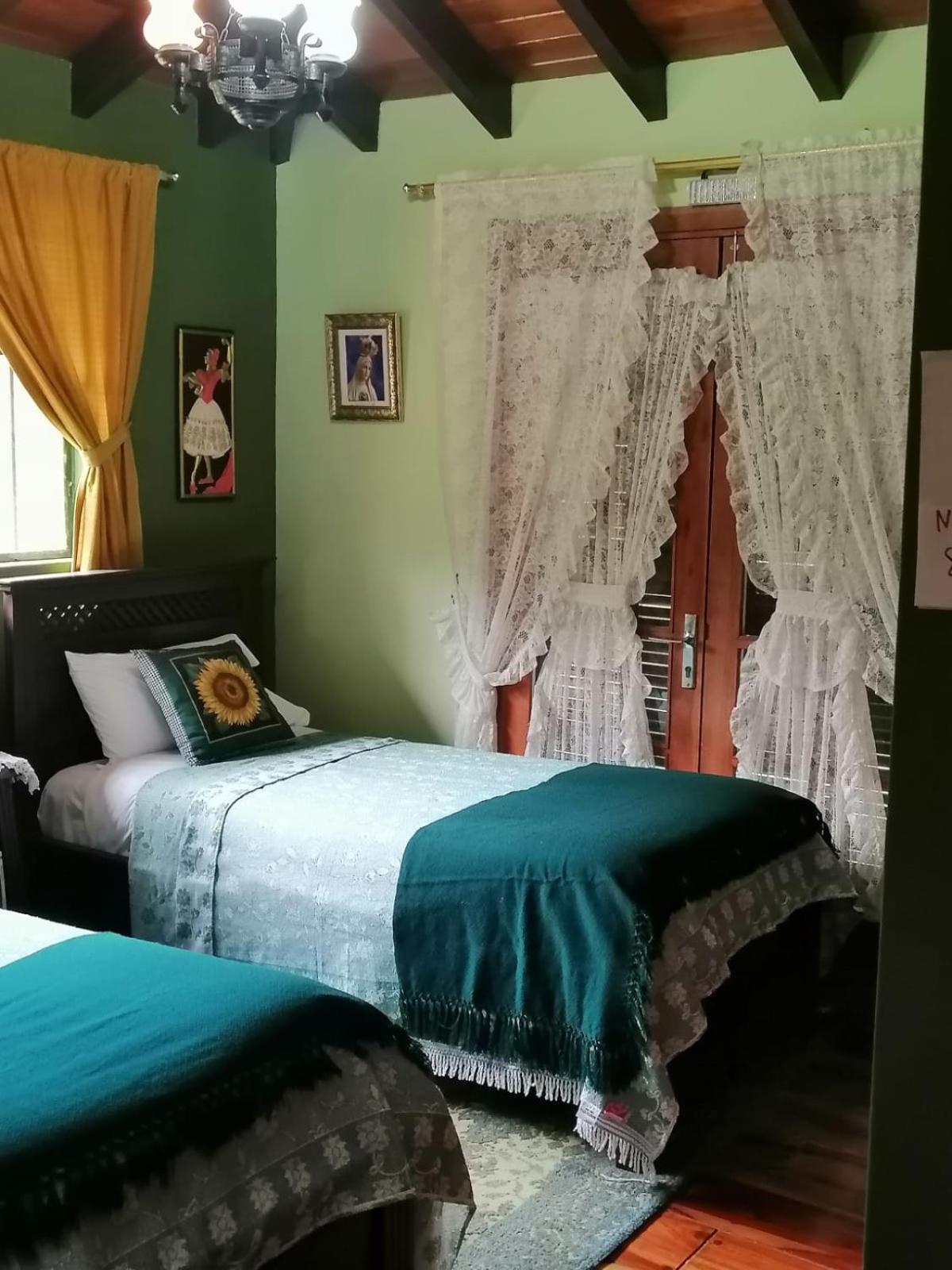 Hostal Saint Mary'S 타바벨라 외부 사진