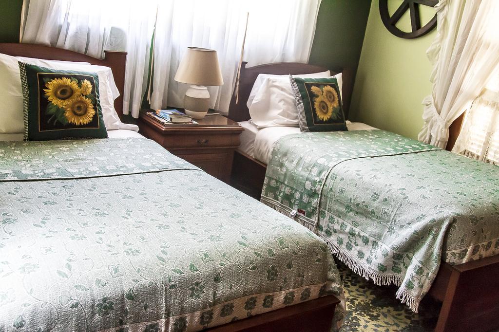 Hostal Saint Mary'S 타바벨라 외부 사진